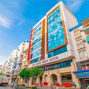 Old Town Point & فندق
