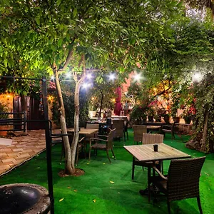 Отель Zemira Garden